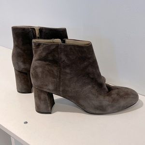 Ann Taylor suede heeled bootie